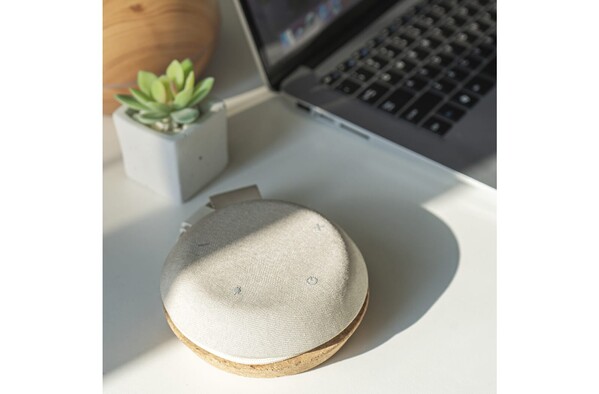 Xoopar Meetair speaker,cork body,dual mics