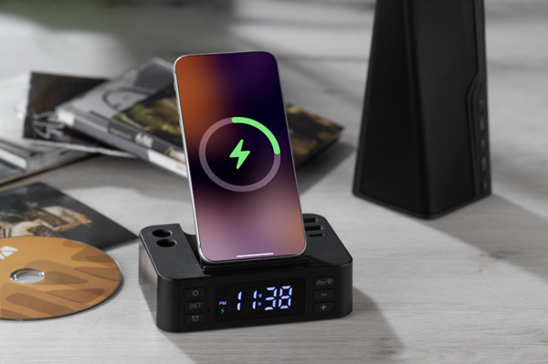 Alarm clock with inductive charger CLOCKI