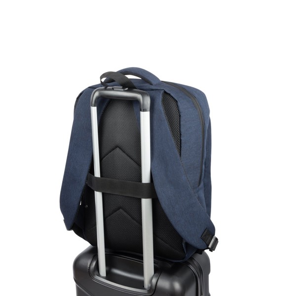 COVENTRY. Plne polstrovaný batoh na notebook z 300D recyklovaného polyesteru s vysokou hustotou a podšívky z 210D recyklovaného polyesteru 15.6' - Námornícka Modrá