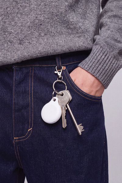 Urban Vitamin Aptos Rechargeable Dual Item Finder with light - White