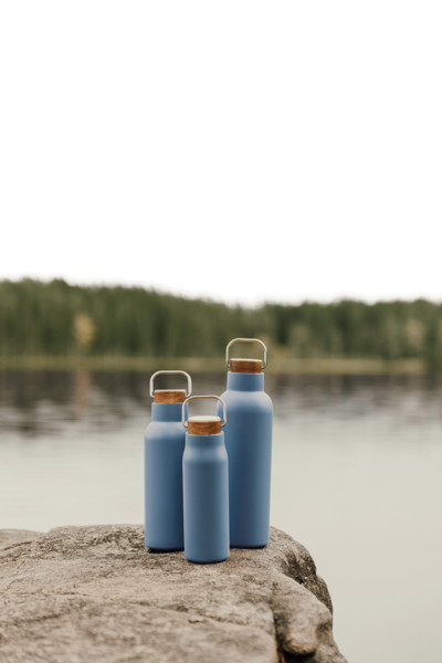 Vinga Ciro vakuumska steklenica, 800 ml, reciklirano jeklo - Modra