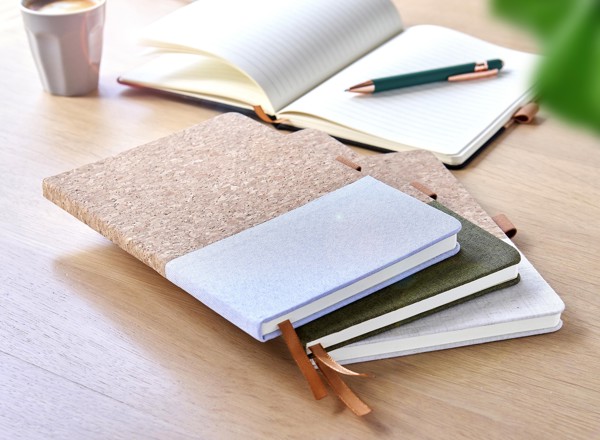 Muistikirja Trevor - Valkoinen