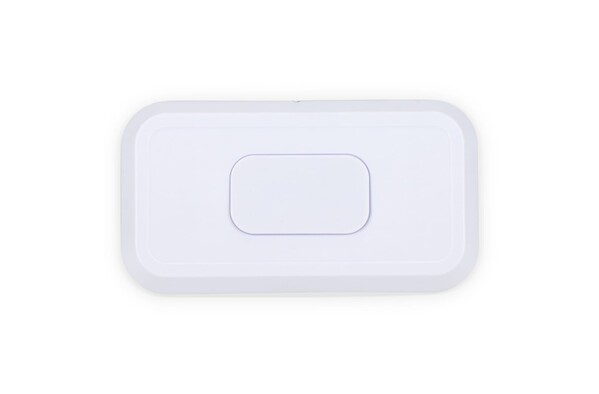 Bac à glaçons avec bouton poussoir