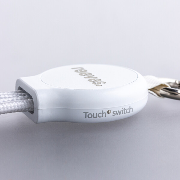 Câble de Charge 6 en 1 avec Lumière PUHALANI SWITCH - blanc / blanc