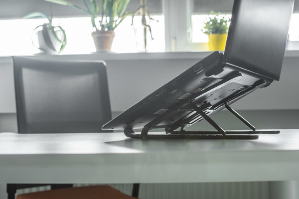Laptop stand FOLD