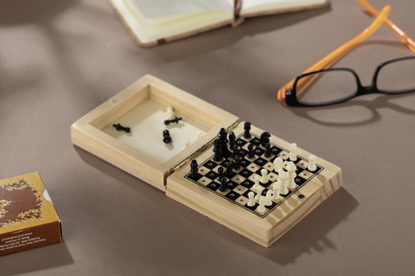 Wooden chess ILDE