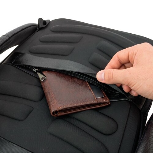 MOCHILA DE PELE PIERRE DELONE "BANKS"