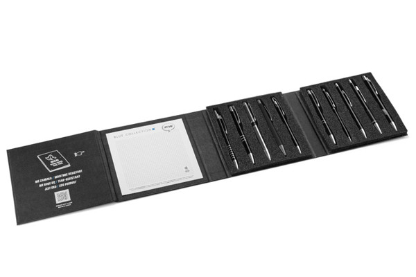 Display case black