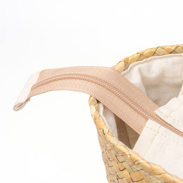 Personalised straw bag with cotton lining and PU handles