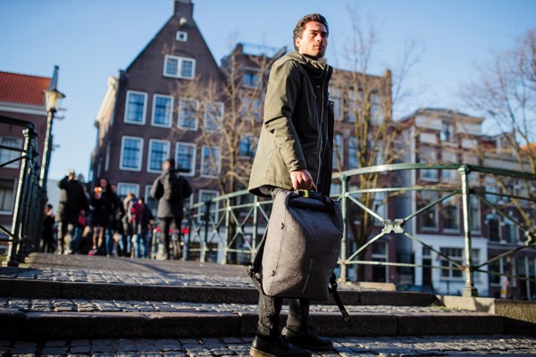 Urban anti-theft cut-proof backpack