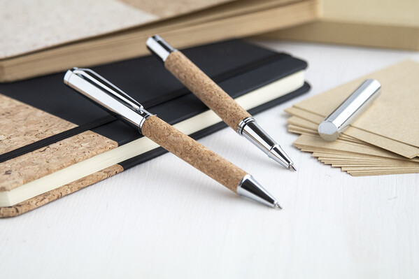 Pen Set Garrya