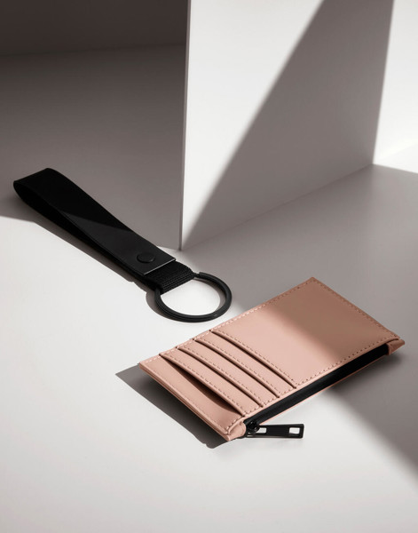 Matte Pu Card Holder - Black / ONE SIZE