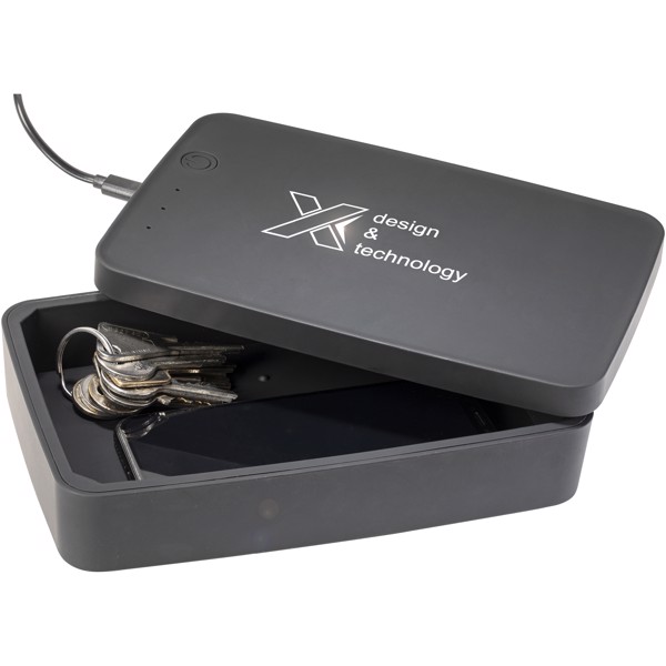 SCX.design W25 UV-C technology charging box
