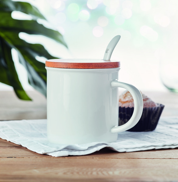 Porcelain mug with spoon Kenya