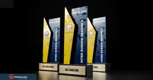 Trophies & Plakets - custom made