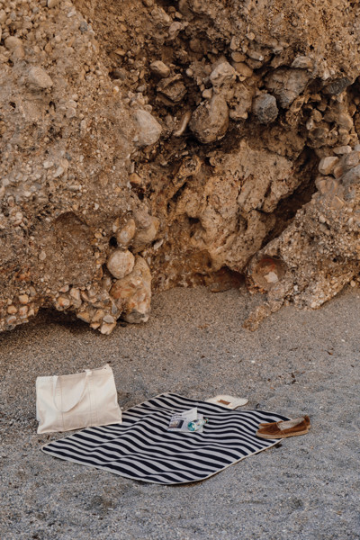Vinga Alba picnic blanket 110x110 cm,rPET - Black