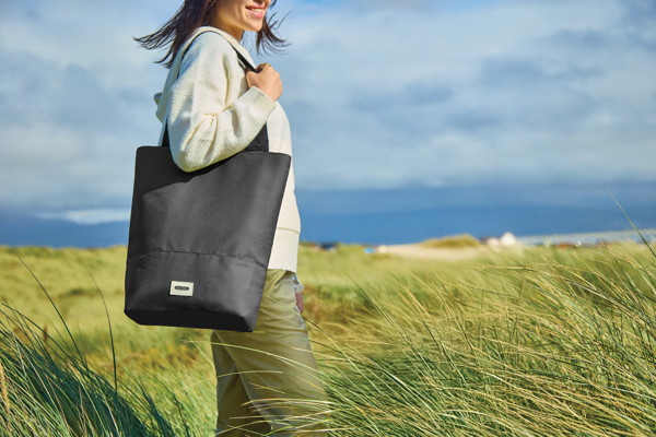 Izolovaná/chladící taška 16l Black+Blum - Černá