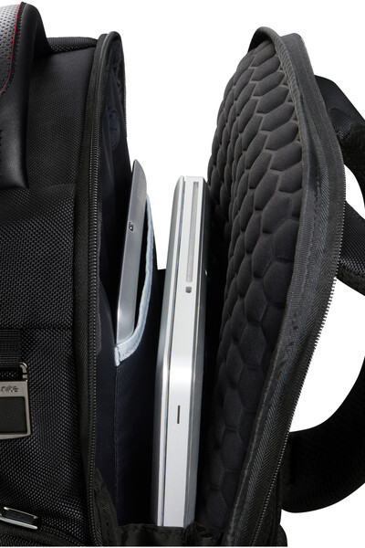 Samsonite - Pro-Dlx 6 Underseat Backpack M - Black