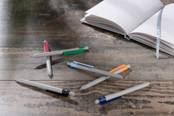 Ballpoint pen SELIS - black