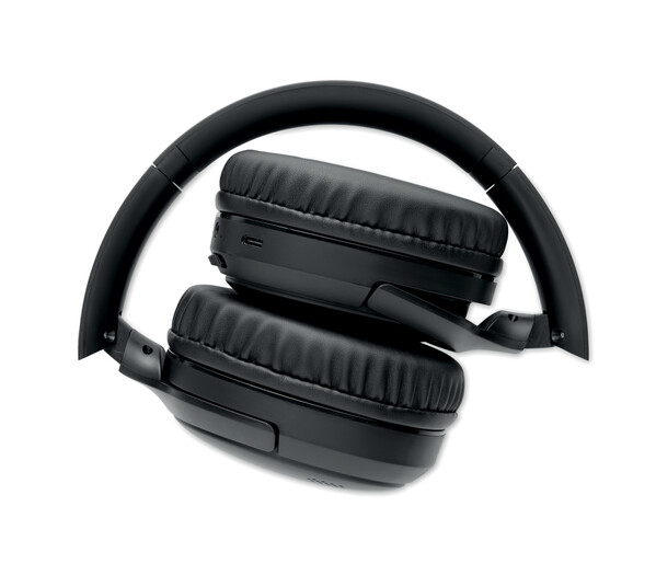 Foldable headphones in pouch Echo