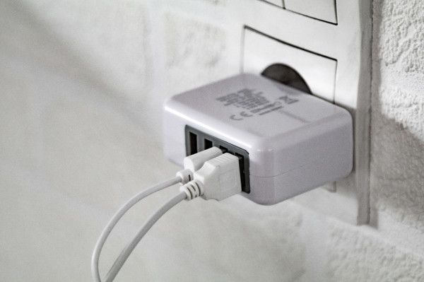Usb Csatlakozó Bovin