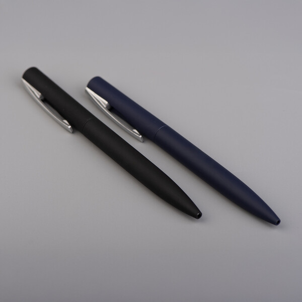 LYD - BND182 - Stylo à bille à torsion en acier inoxydable recyclé