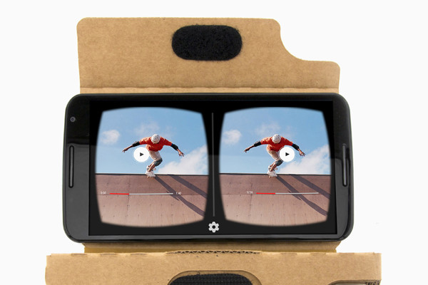 VR cardboard goggles