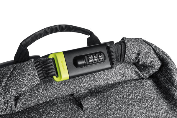 Xd Design backpack, anti-theft, cut-proof, 15.6”
