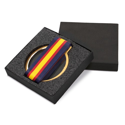 MEDAILLE DRAPEAU ESPAGNE “VIKTOR” - Drapeau Espagne/ Blanc