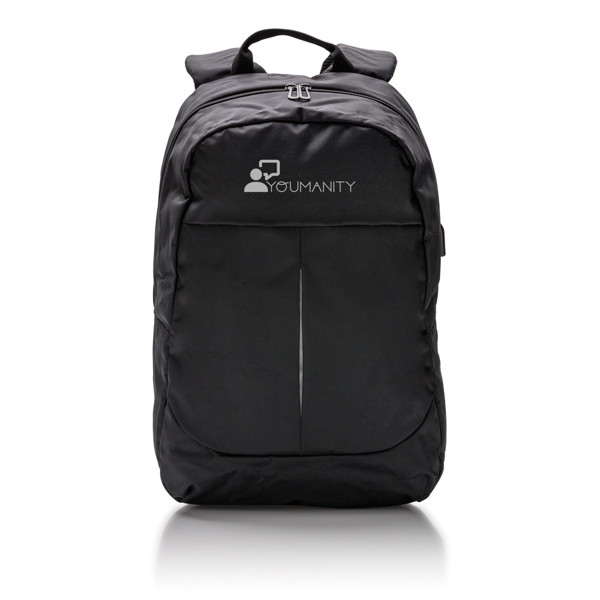 Power USB laptop backpack