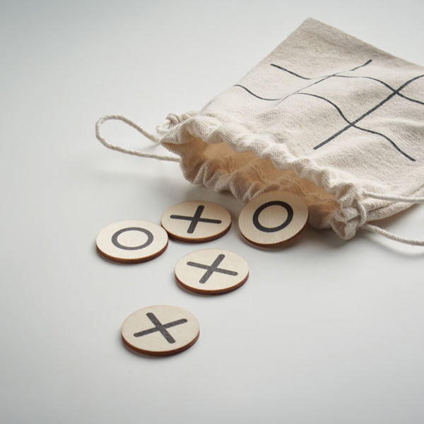 Wooden tic tac toe Topos