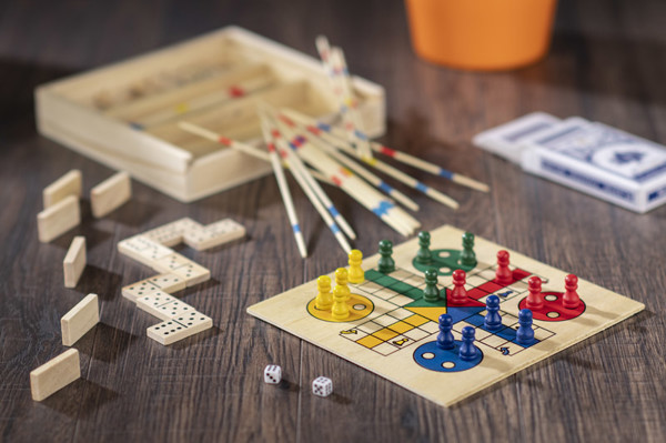 Game set 4 in 1 CATRO