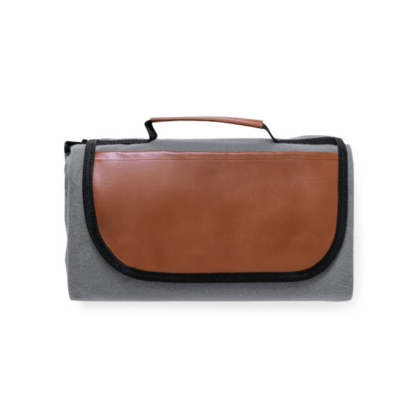 Couverture Picnic Pirsoy