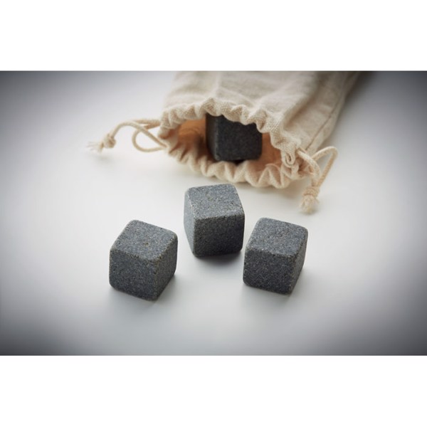 MB - 4 stone ice cubes in  pouch Rocks