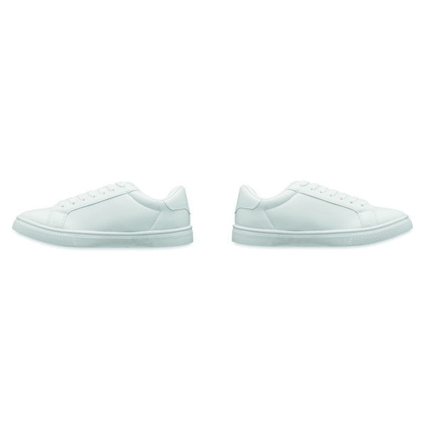 Baskets en PU taille 46 Blancos