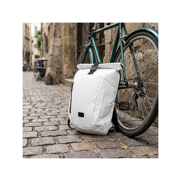 ONDA - BND932 - Sac à dos à fermeture à enroulement en tissu réfléchissant UrbanGlow™ RPET (22 L)