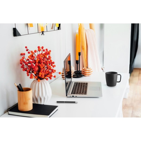DANEY. Roller en aluminium recyclé (100% rAL) avec clip - Blanc
