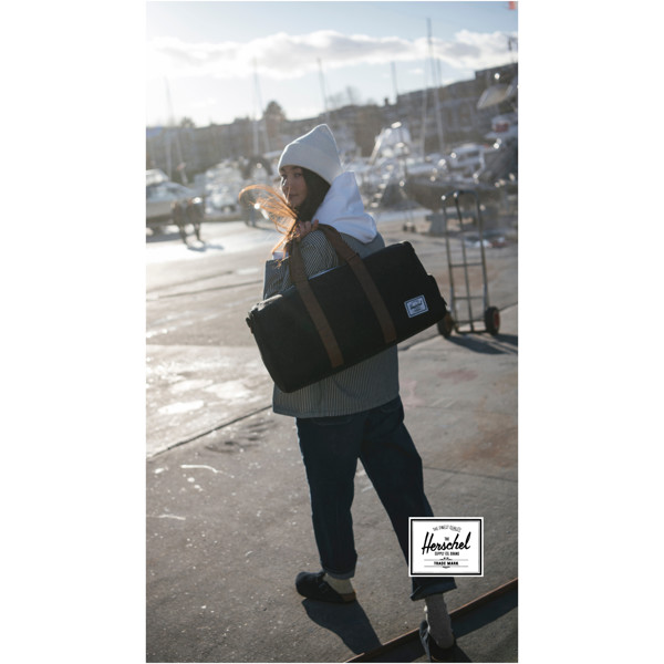 Herschel Novel™ recycled rejsetaske 43 l - Ensfarvet sort