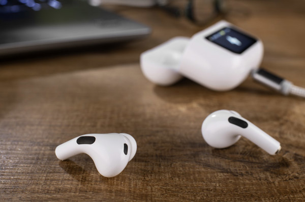 Wireless earphones SENSIFY