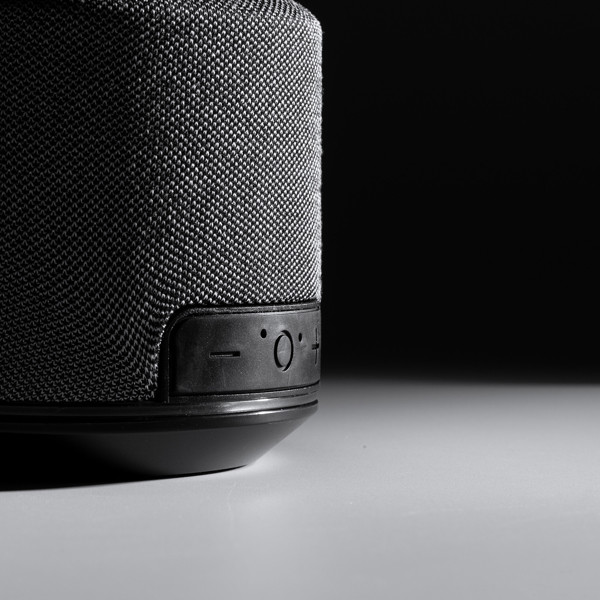 Altavoz inalámbrico personalizado de RPET con base de carga inalámbrica 3W