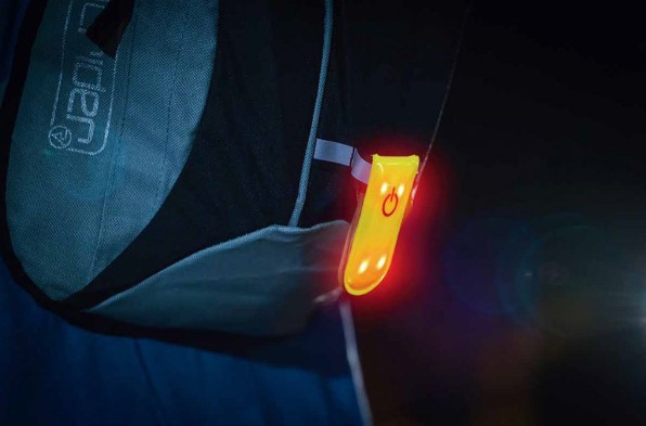 Magnetická odrazka se zabudovaným LED světlem  - YELLOW