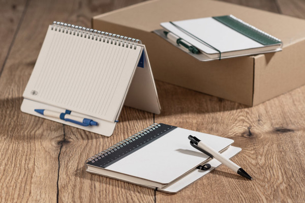 Notebook with ruler and pen REGALI - black