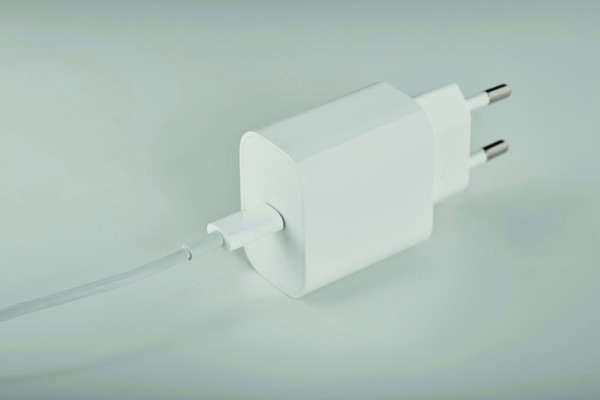 Chargeur USB 20W 2 ports, prise Plugme