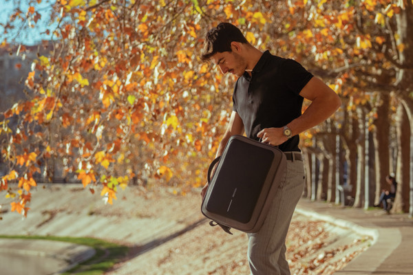 Xd Design Bobby Bizz 2.0 backpack, rPET, 16'' laptop - Grey / Black