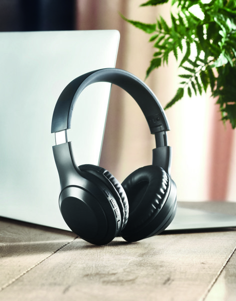 wireless headphone Cleveland
