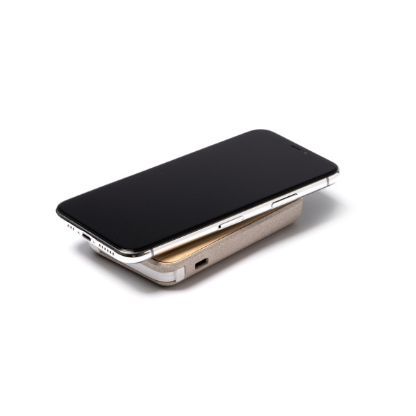 Custom bamboo and wheat fiber power bank 5000 mAh with magnetic wireless charging