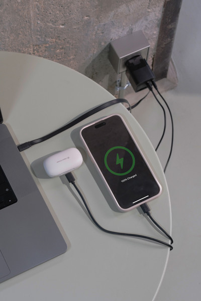 Urban Vitamin Mendocino 65W GaN charger retractable cable