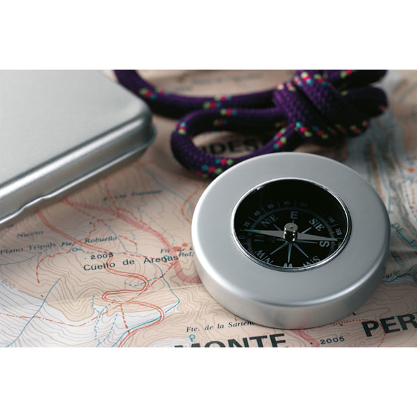 Target nautical compass