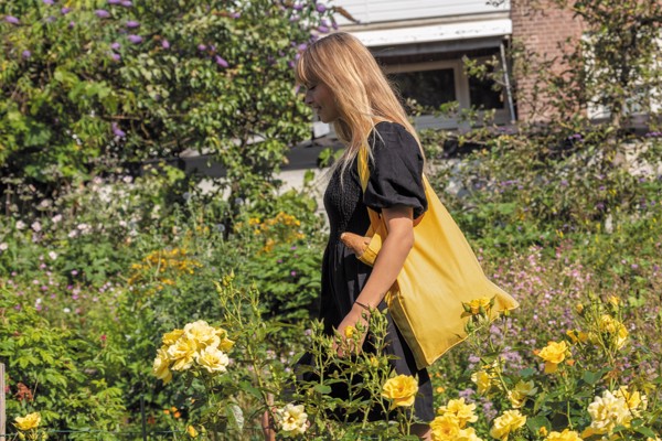 Sac tote en coton recyclé avec soufflet Impact AWARE™ - Jaune