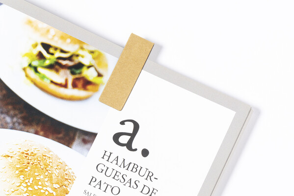 Magfy magnetic bookmark, recycled paper